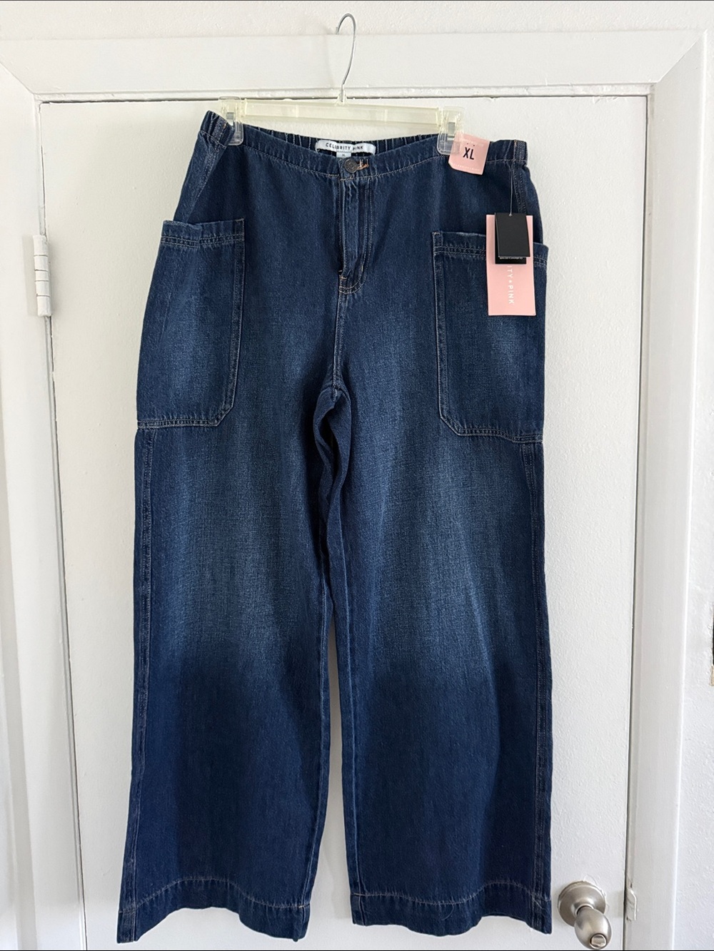 Dark Blue Wide-Leg Women’s Jeans with Front Patch Pockets